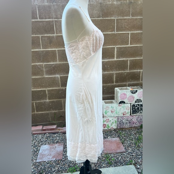 VINTAGE Rogers Midi Slip Nylon Lace Light Pink Size 34 - Picture 3 of 9